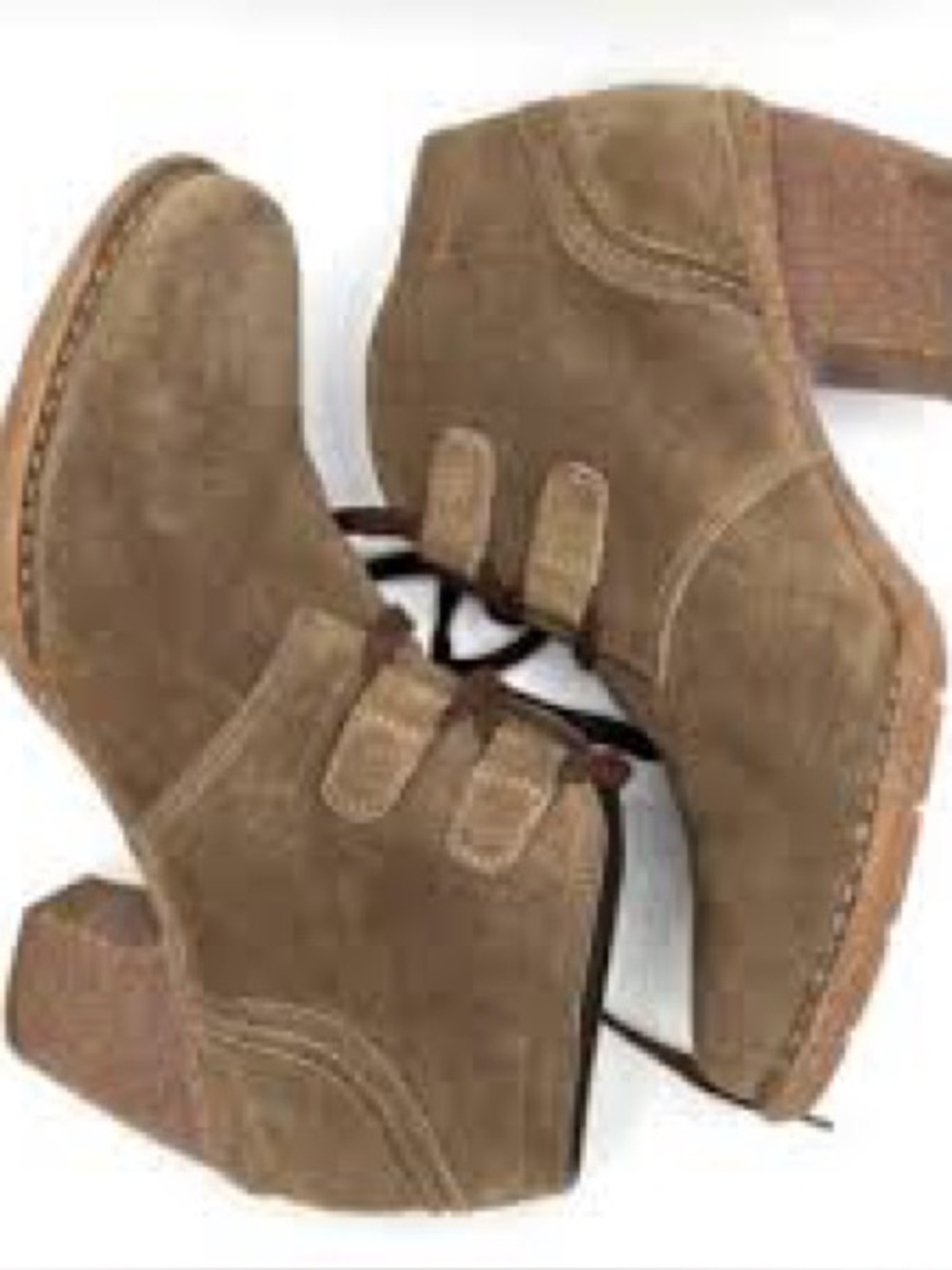 Clarks Good condition Brown Suede Lace-Up Ankle Booties, Size 8